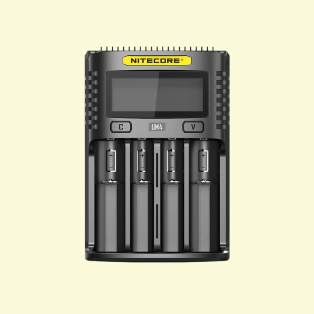 Nitecore - Intelligent UM4